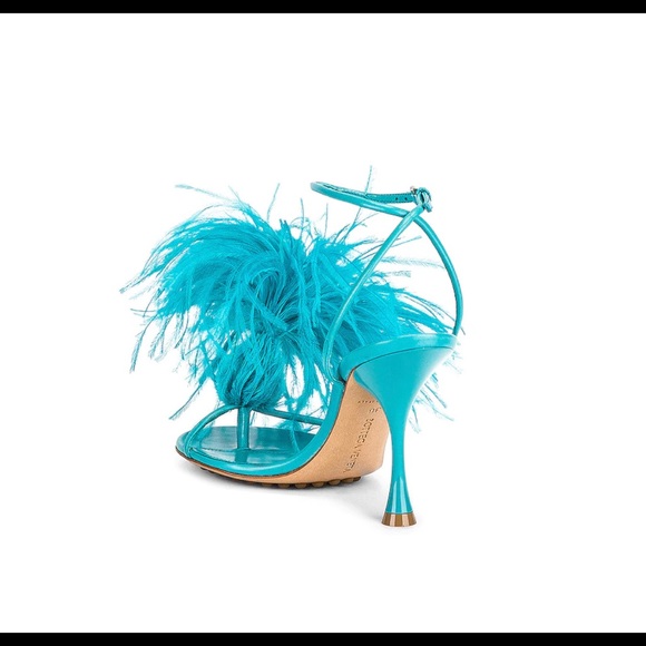 Bottega Veneta Dot feather-trimmed Leather Sandals in Blue - Picture 2 of 7